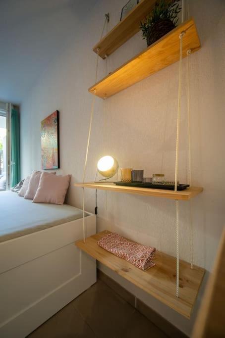 Fully Equipped Apartment With Terrace Sleeps 4 Marseille Exteriör bild
